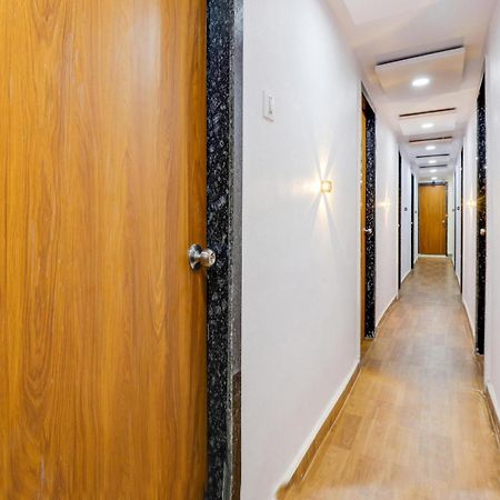 Hotel O Lotus Surat Eksteriør billede