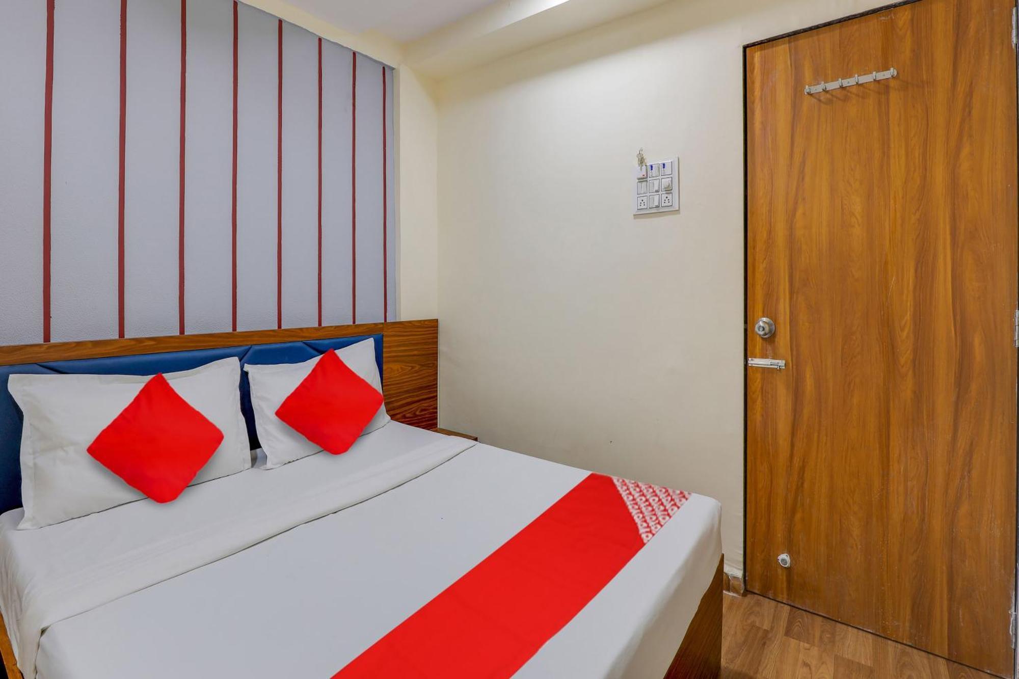 Hotel O Lotus Surat Eksteriør billede
